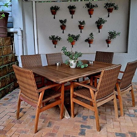 Four Palms Accommodation Durbanville Exteriér fotografie