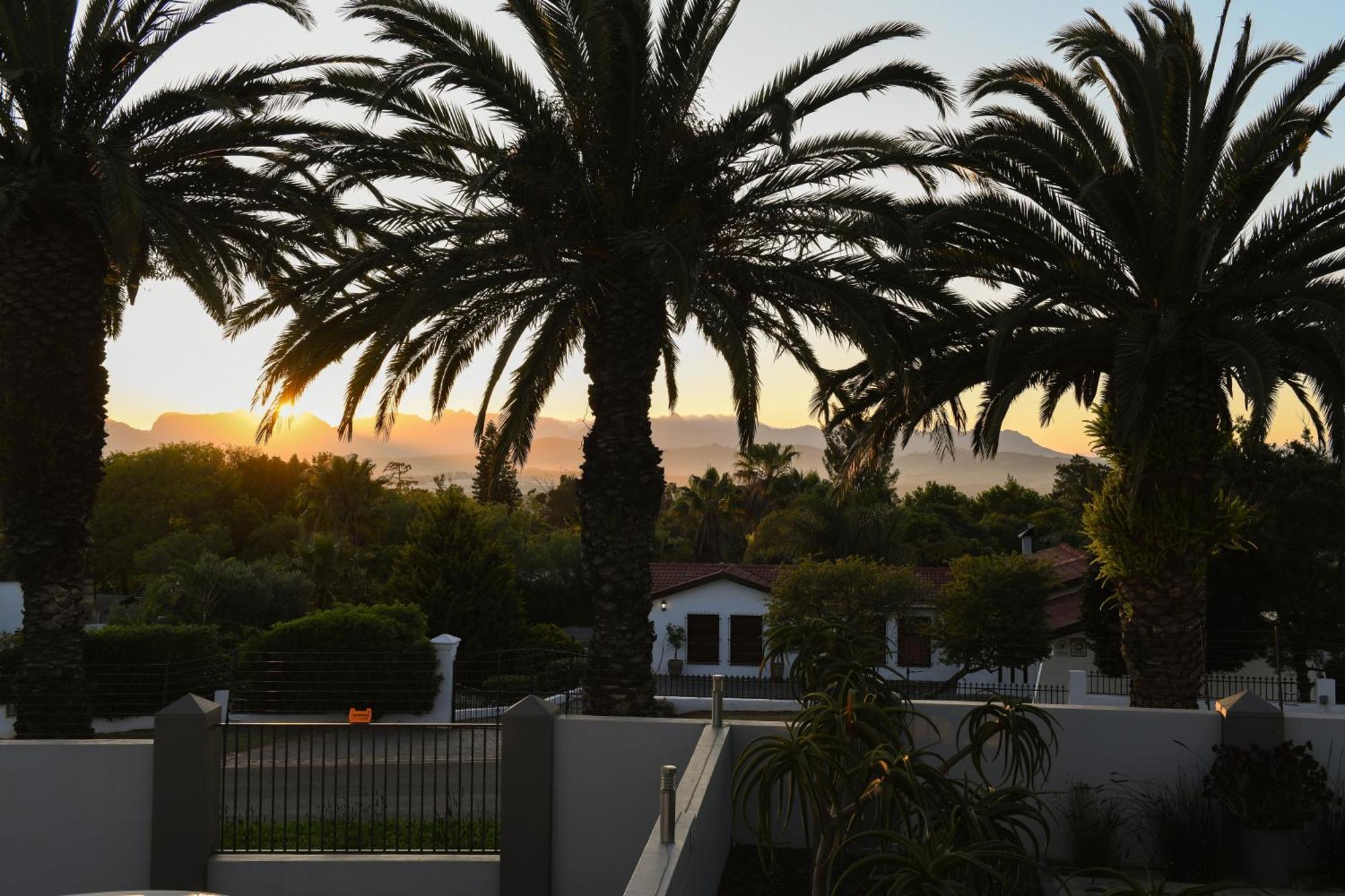 Four Palms Accommodation Durbanville Exteriér fotografie
